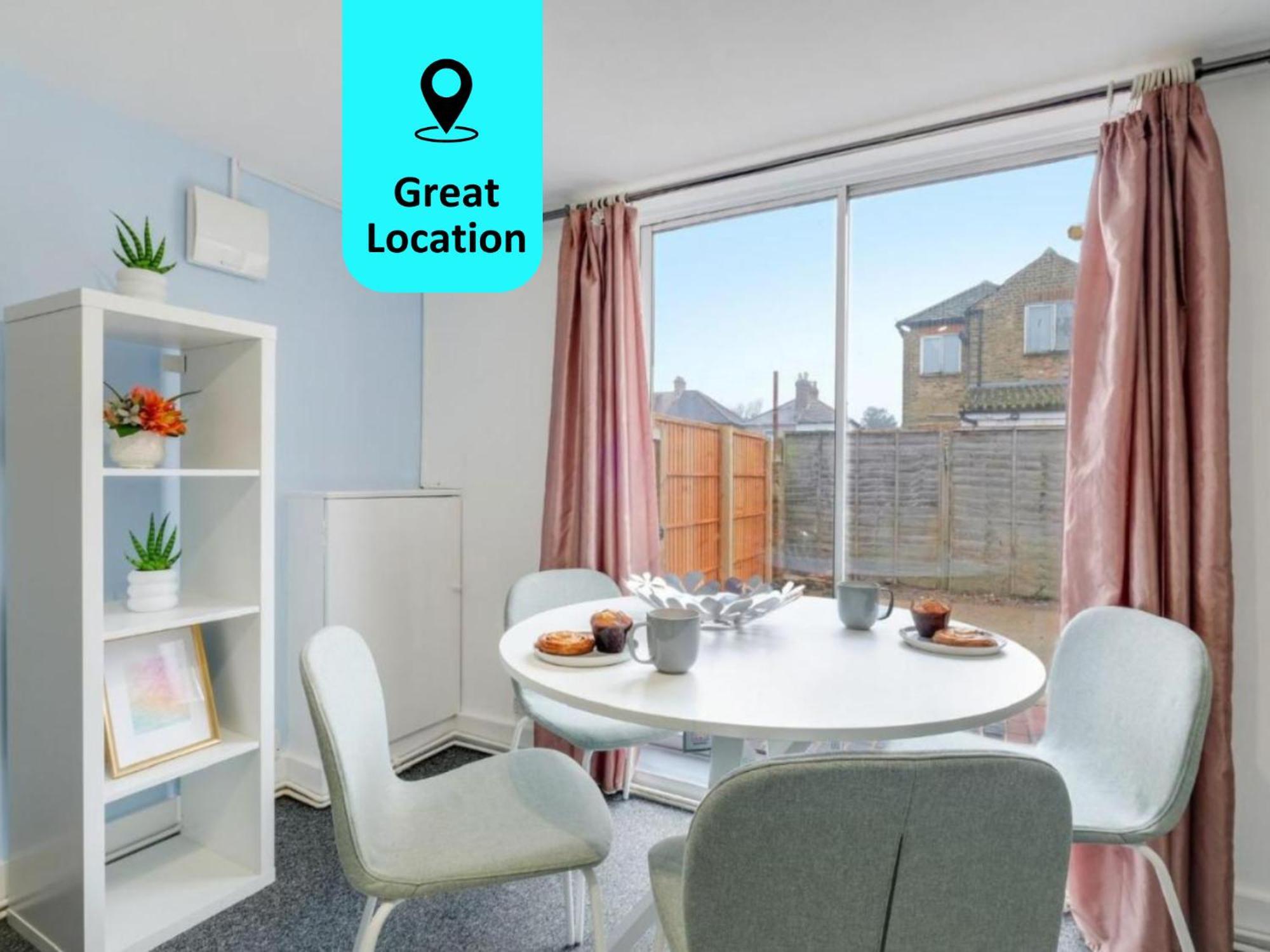 דירות Feltham Chic 1Br House In Hounslow - 12 Mins From Heathrow Airport מראה חיצוני תמונה